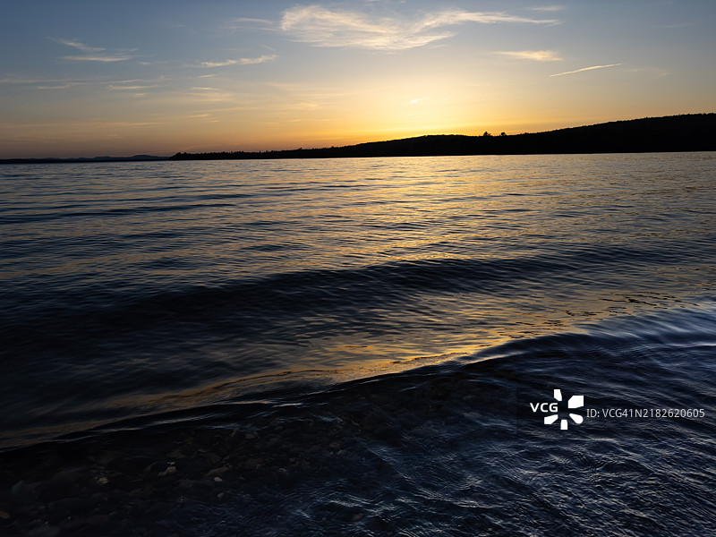 缅因州穆斯海德湖的日落图片素材
