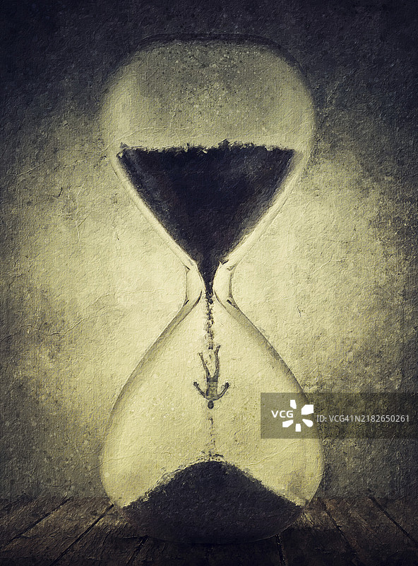 不可逆转的时间流逝概念。超现实主义画作，画中有一个微小的人物在沙漏内的沙子中坠落。人类对时钟和截止日期的依赖。图片素材