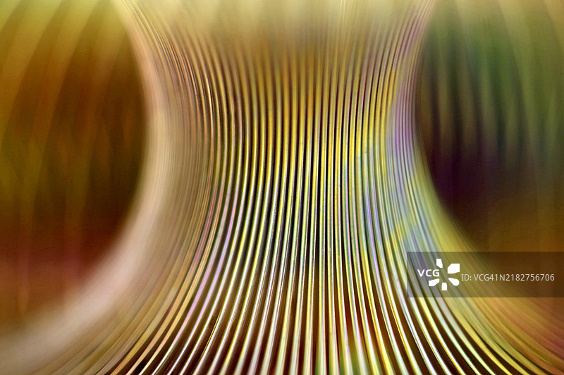 凸面金属线圈管图片素材