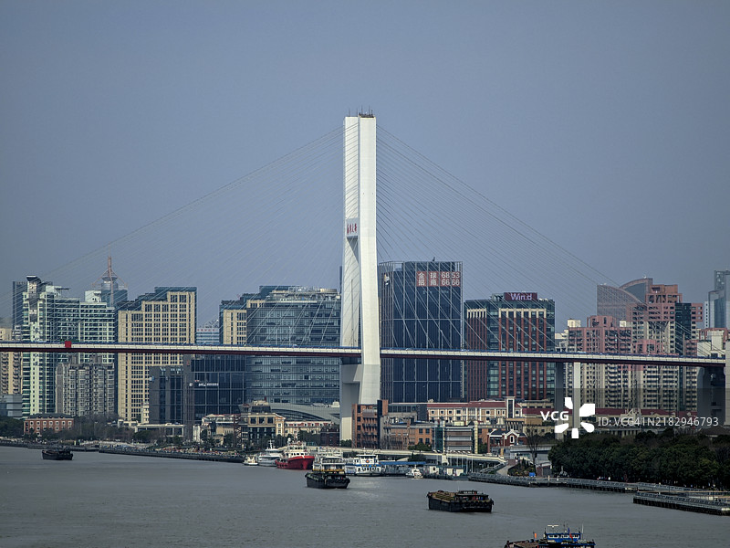 上海陆家嘴金融自由贸易区，黄浦江畔图片素材