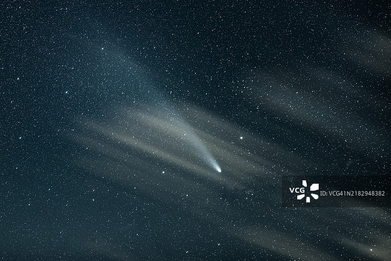 低角度视图的星空，弗赖阿姆特，德国图片素材