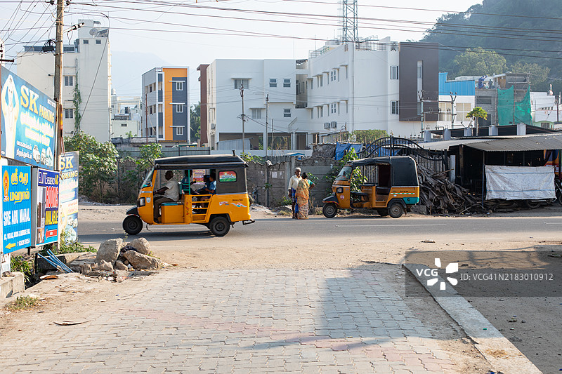 印度交通，泰米尔纳德邦帕拉尼的朝圣者图片素材