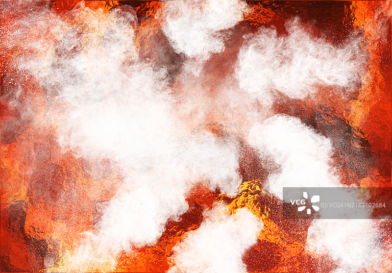 沸腾的炽热液体爆炸。图片素材