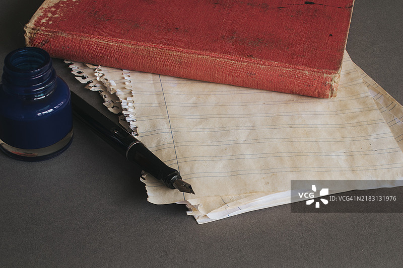 复古概念与书本纸张图片素材