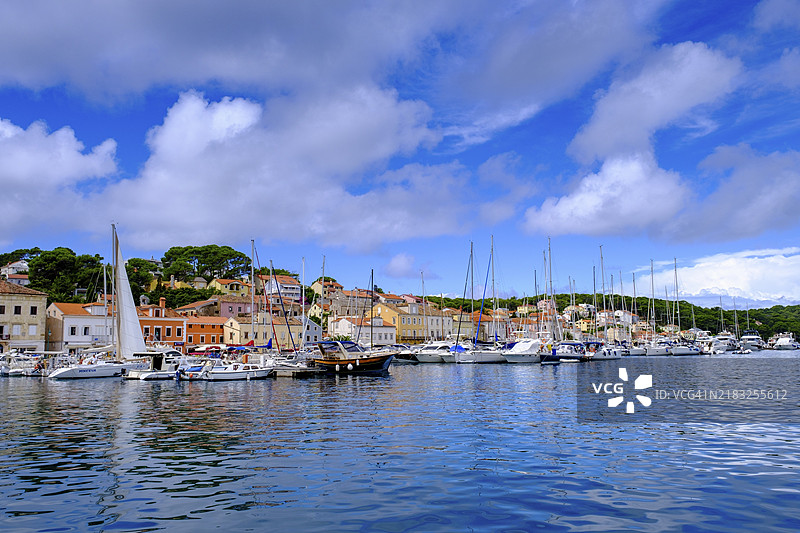 克罗地亚洛西尼岛，克瓦尔内尔湾，欧洲图片素材