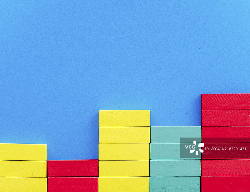 多彩的木块图片素材