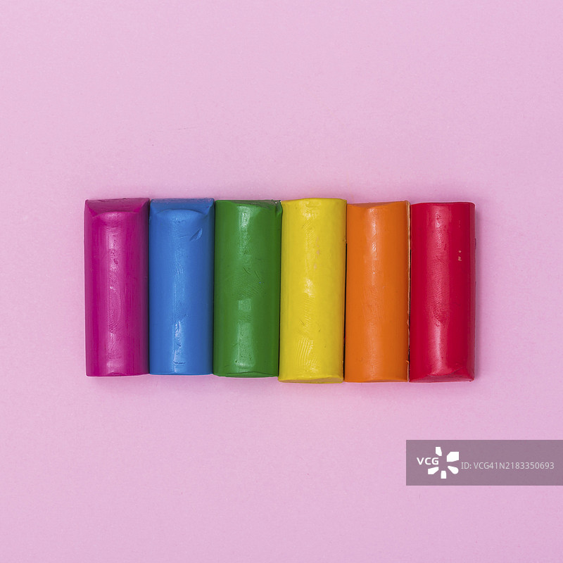 彩虹色塑料泥造型图片素材