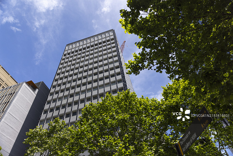 澳大利亚储备银行大楼的低角度视图，悉尼。图片素材