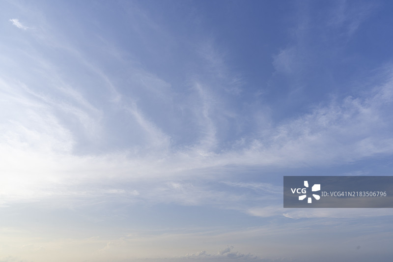 蓝天和云朵图片素材