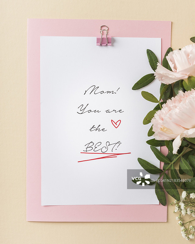 可爱的母亲节贺卡俯视图图片素材