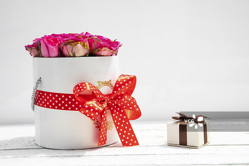 美丽的花束小礼物图片素材