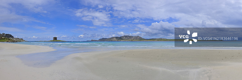撒丁岛，阿西纳拉岛前的拉佩洛萨海滩图片素材