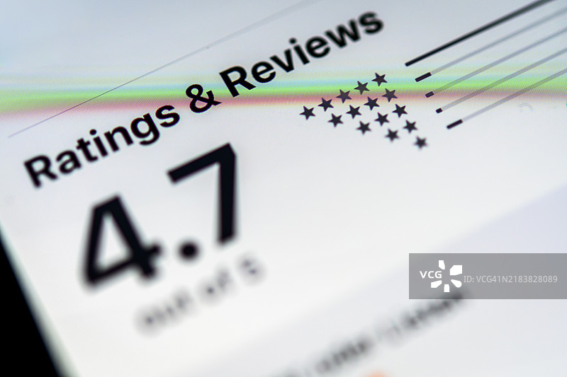 苹果应用商店中的应用评论，iPhone，iOS，智能手机，显示，特写，细节图片素材