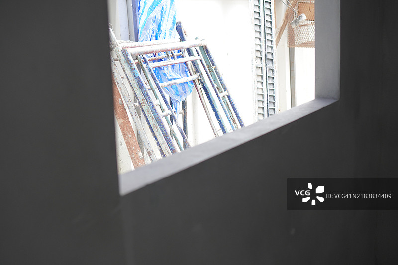 空窗水泥墙图片素材