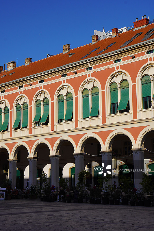克罗地亚斯普利特共和国广场的检察院建筑特写图片素材