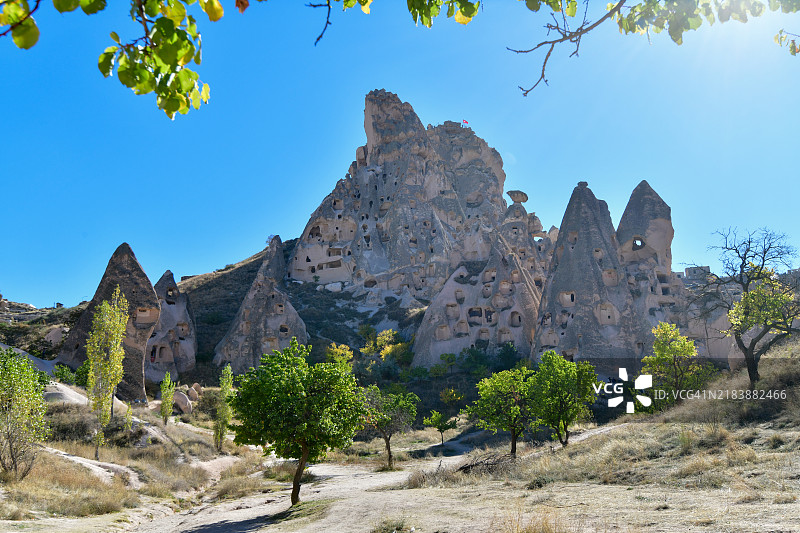 乌奇希萨尔城堡和其他岩石尖塔及悬崖住宅图片素材