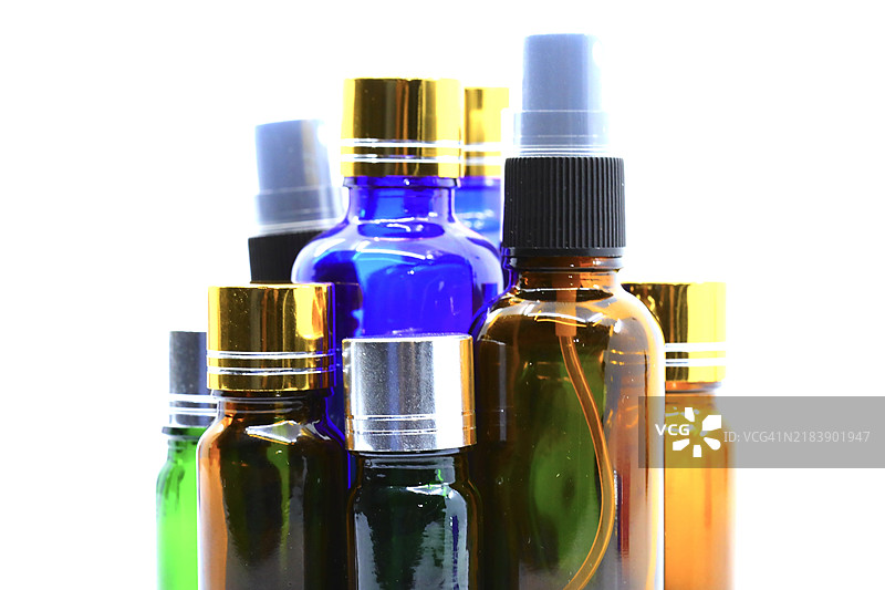 多彩的替代健康精油应用瓶图片素材