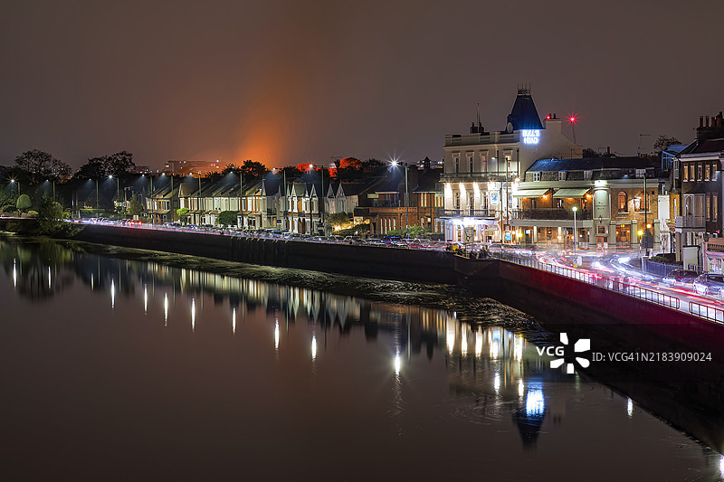 2024年巴恩斯篝火之夜，伦敦，英国图片素材