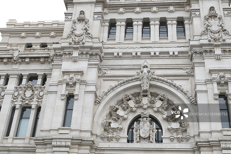 西班牙马德里市政厅的华丽外立面图片素材