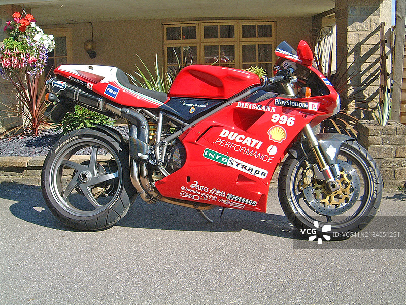 杜卡迪卡尔·福加提复刻版。图片素材