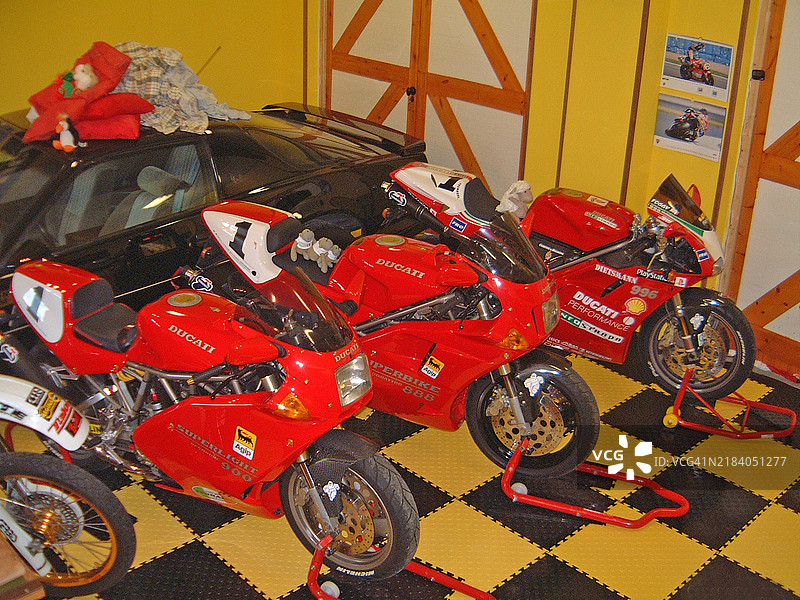 车库视图。图片素材