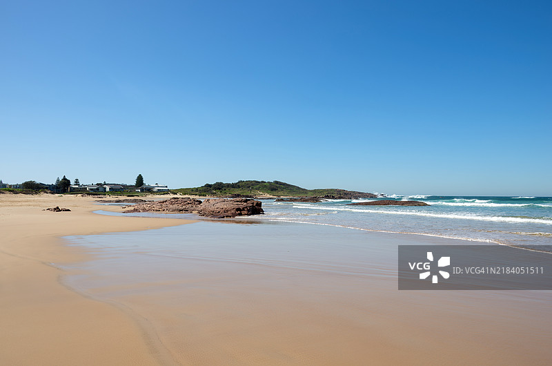 澳大利亚新南威尔士州安娜湾的比鲁比海滩和比鲁比角图片素材