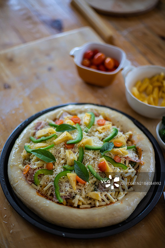 新鲜自制披萨图片素材