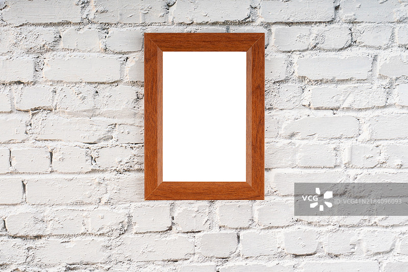 空的相框挂在水泥墙上图片素材