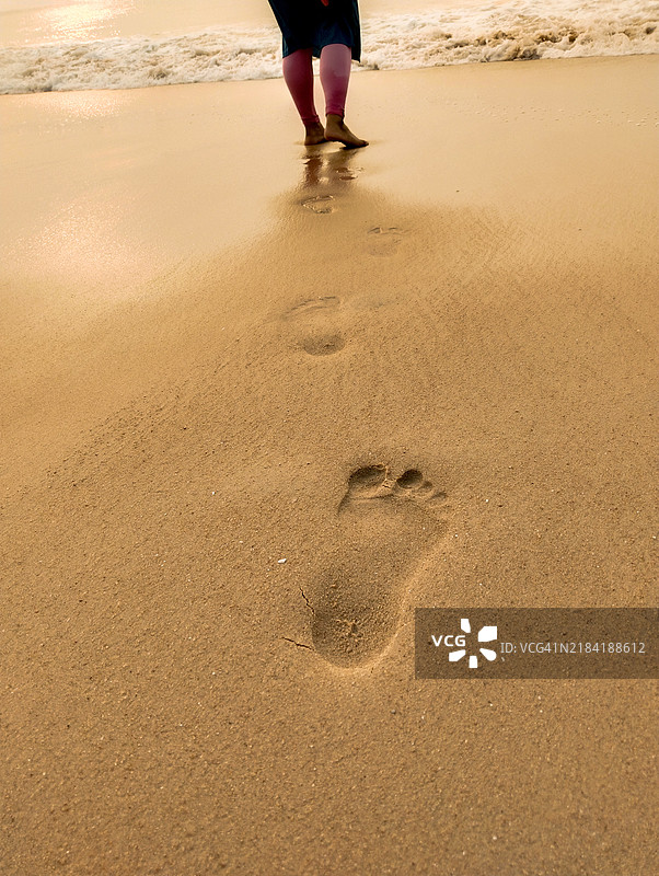 腿和足迹图片素材