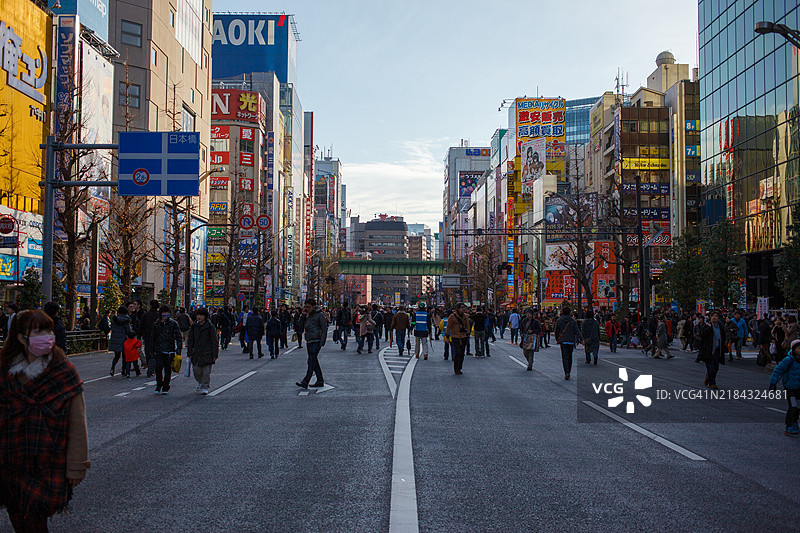 东京秋叶原的冬季氛围图片素材