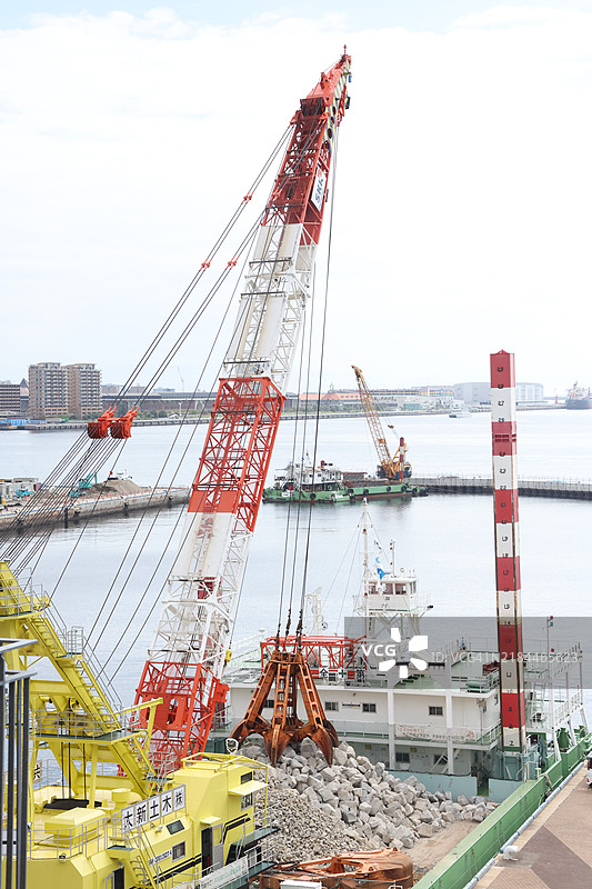 神户港 - 重型机械起重机图片素材