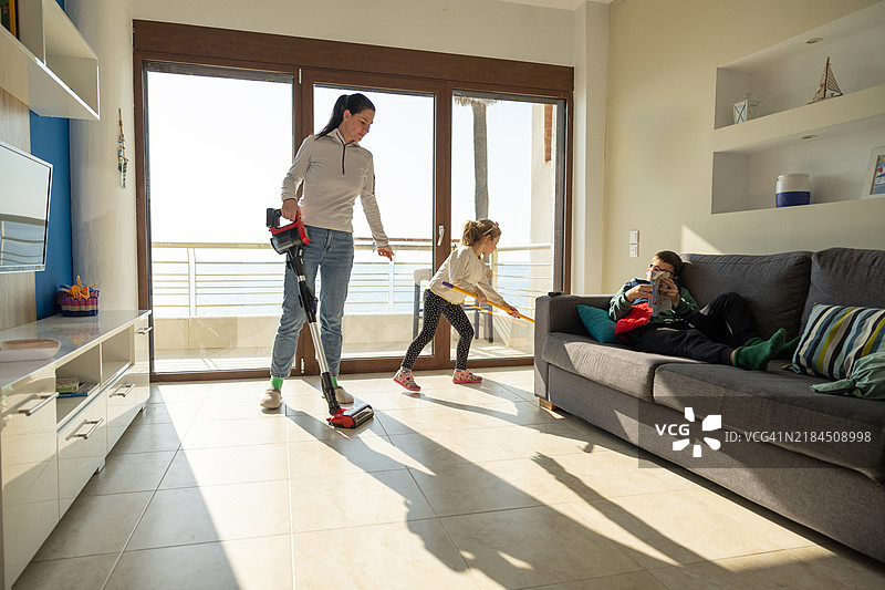 在干净的空间开始假期图片素材