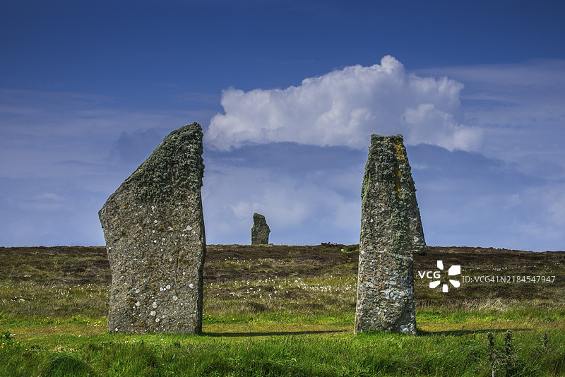 新石器时代的石圈，部分视角，布罗德加环，主岛，奥克尼群岛，苏格兰，英国图片素材