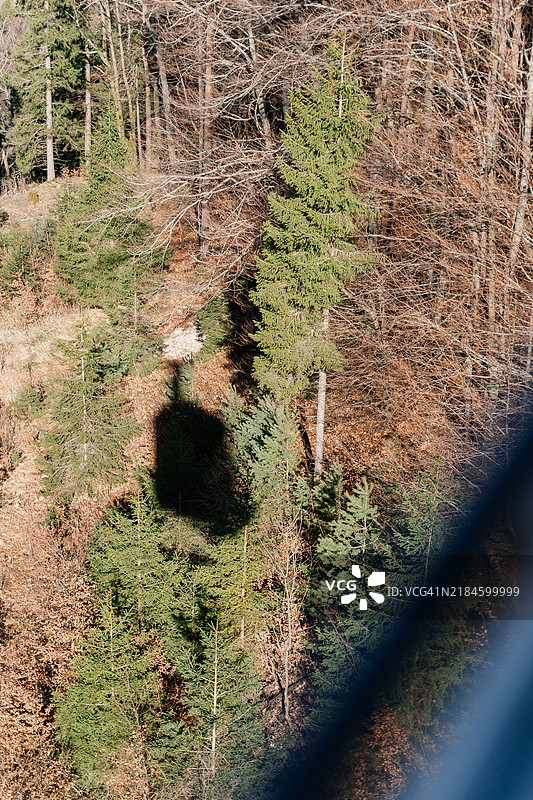 从普雷迪格斯图尔缆车窗外的景色图片素材