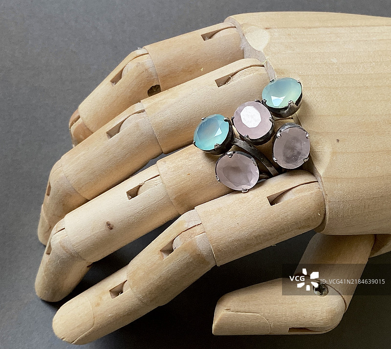 宝石戒指图片素材