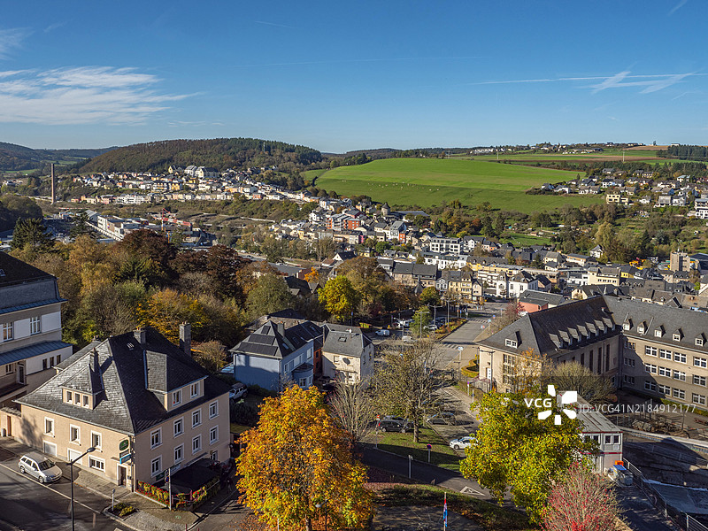卢森堡大公国威尔茨的空中视图，位于迪基希区的威尔茨区，阿登地区，贝尔纳克斯，贝尔纳克斯国家，卢森堡，卢森堡市图片素材