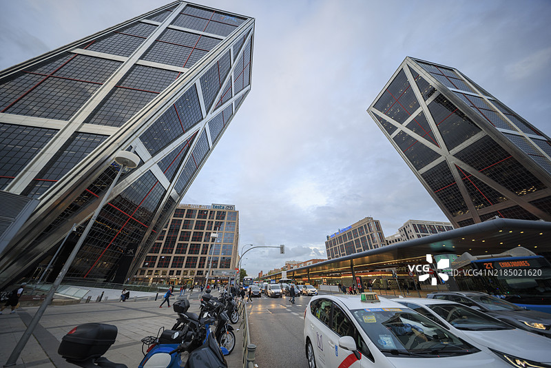 马德里欧洲塔的引人注目的大门图片素材