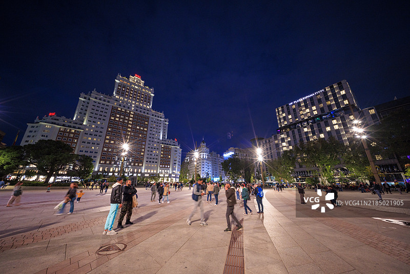 马德里西班牙广场在星空下图片素材