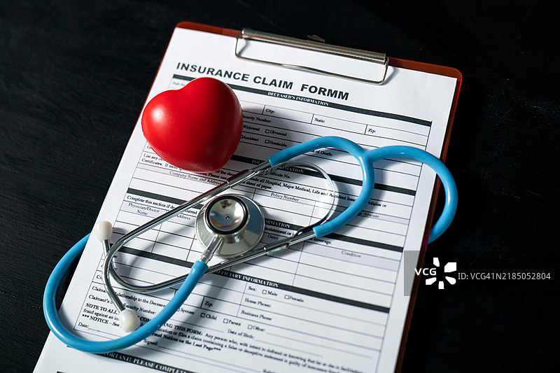 听诊器与心脏，健康保险，心脏病图片素材