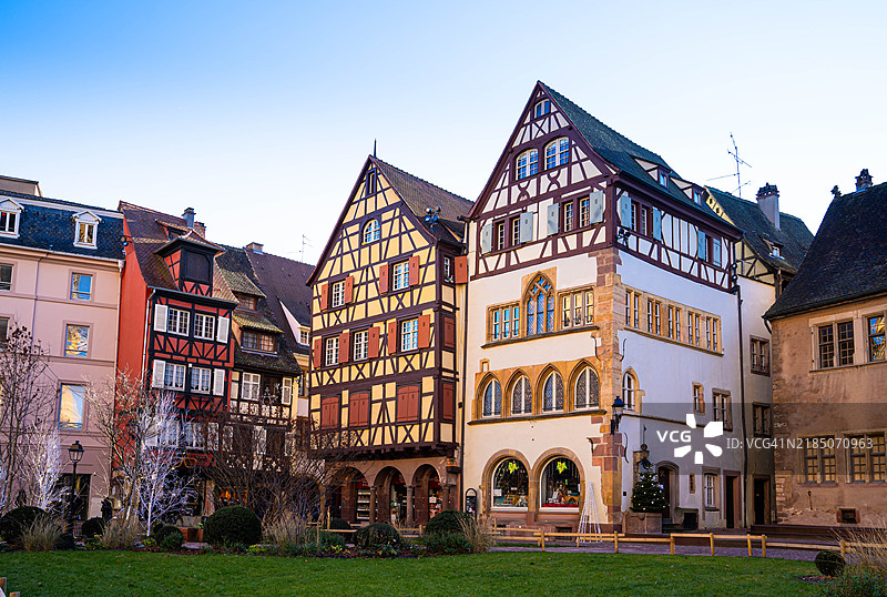 法国斯特拉斯堡老城的圣诞市场。图片素材