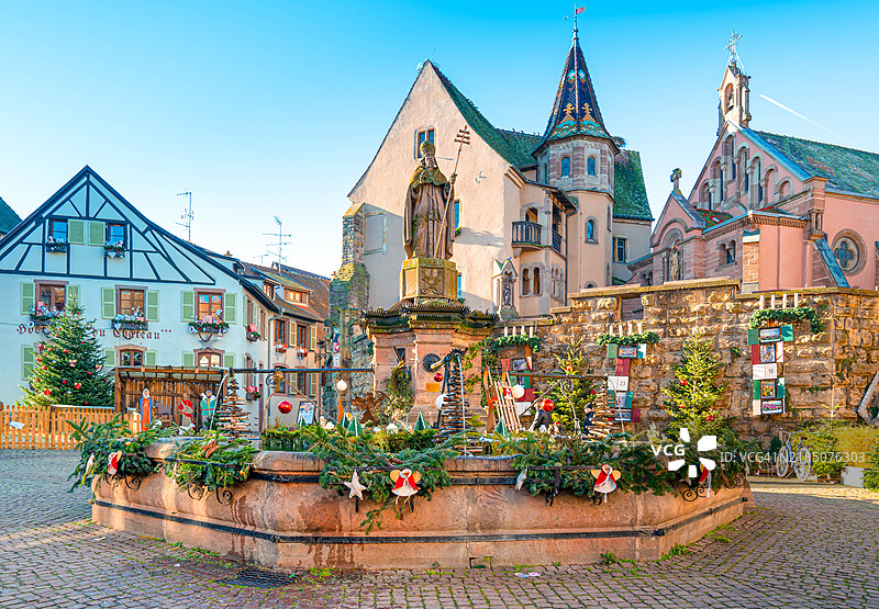 圣莱昂喷泉和圣莱昂小教堂图片素材