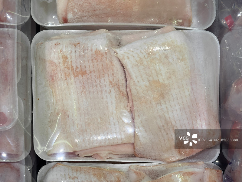 冷冻富含胶原蛋白的国产猪皮包装图片素材