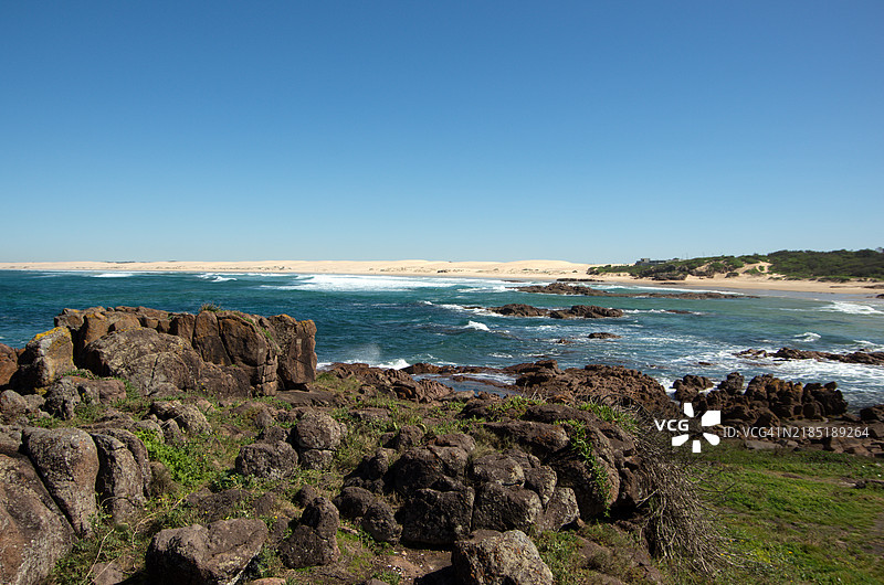 从新南威尔士州安娜湾的比鲁比角看到的比鲁比海滩图片素材