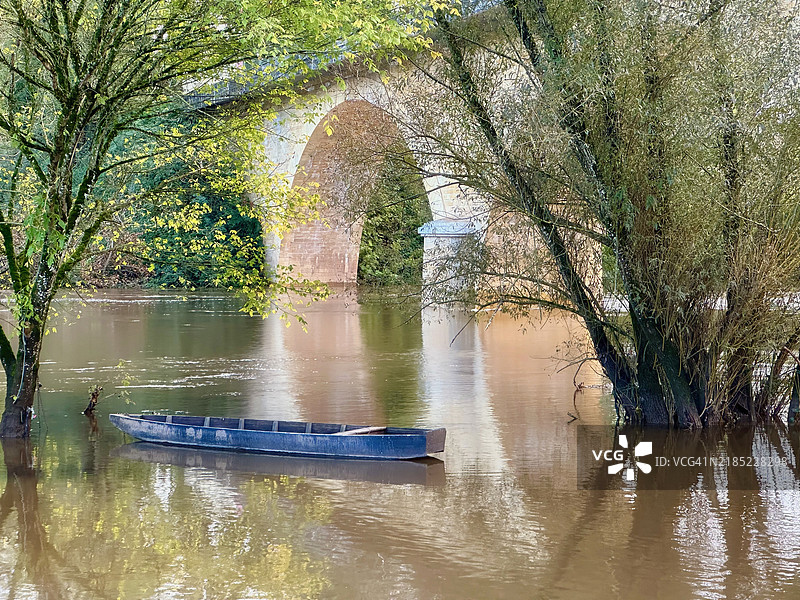 法国多尔多涅河沿岸图片素材
