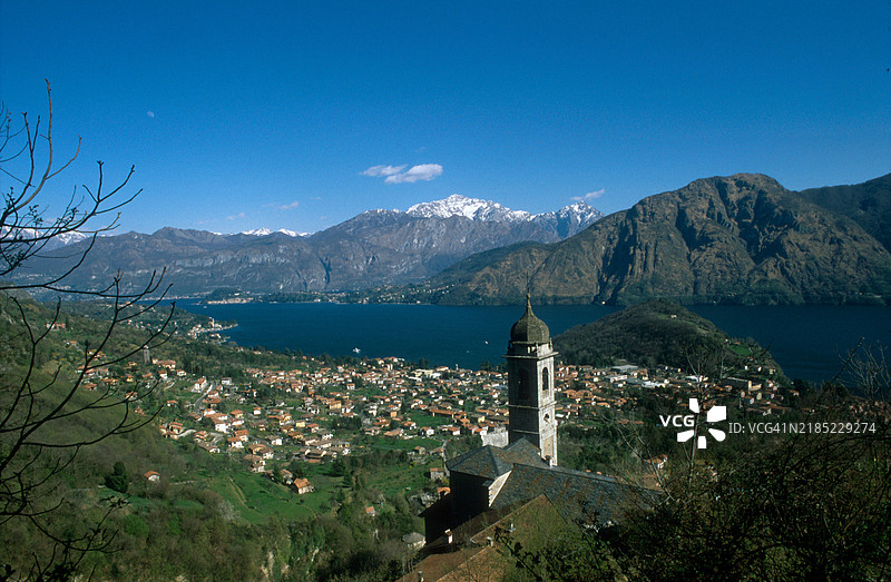 莱诺和科莫湖的景观图片素材