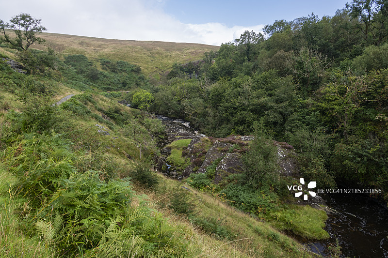 英格尔顿瀑布小径，北约克郡，英格兰图片素材