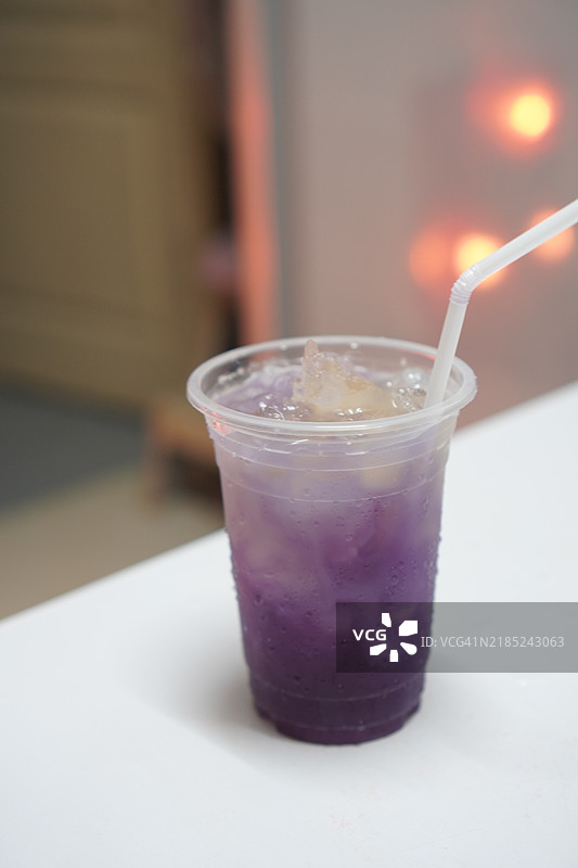 蜂蜜柠檬蝶豆花茶图片素材