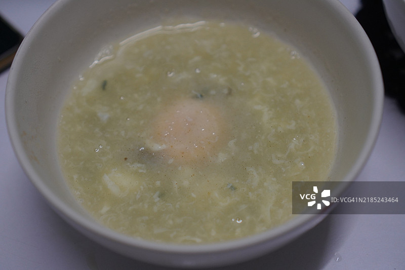 猪肉羽衣甘蓝蛋粥图片素材