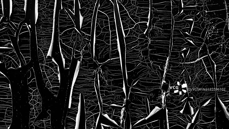 破裂铝箔表面的抽象纹理图片素材