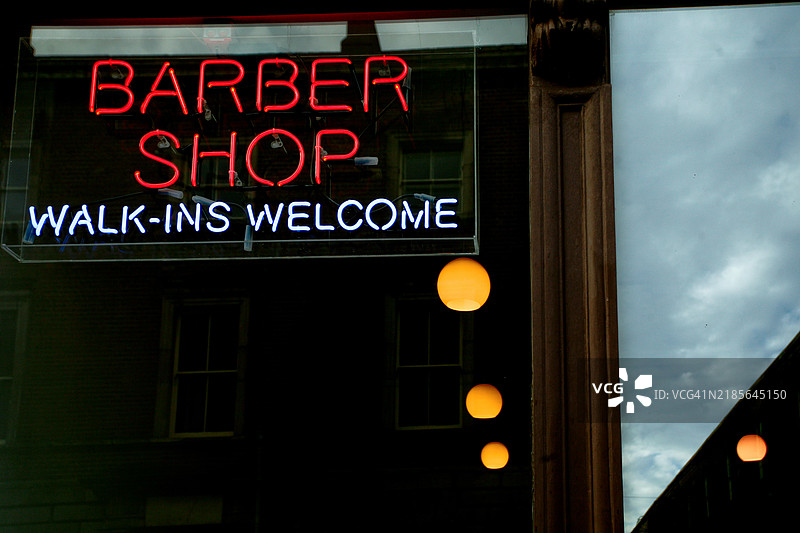 理发店霓虹灯招牌图片素材